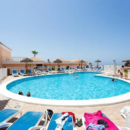 Stylish With Sea View, Wifi, Heated Pool, Bar *