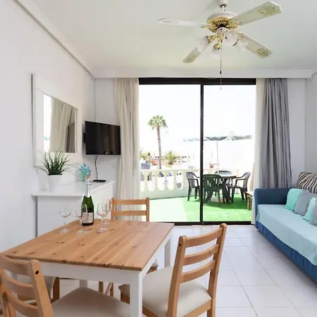 Stylish With Sea View, Wifi, Heated Pool, Bar